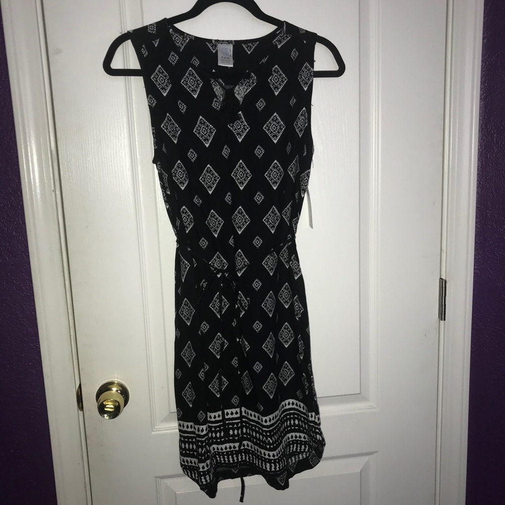 Sleeveless Shift Dress